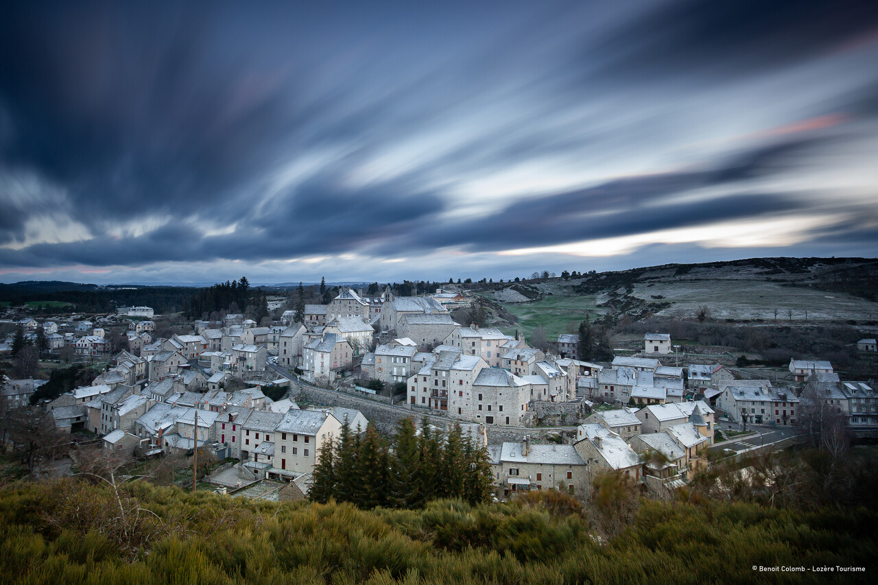 LA NÉCROPOLE DE CAGNOT