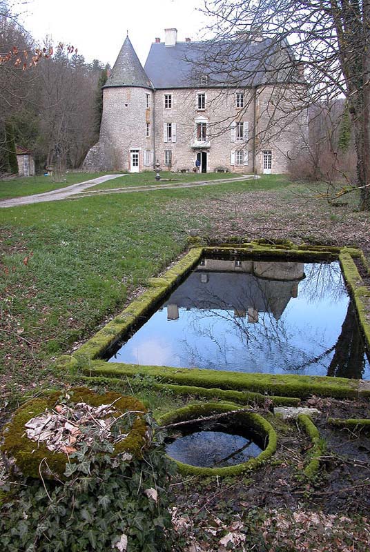 CHATEAU DE VIVEY