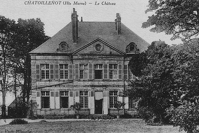 CHATEAU XVIIIe SIECLE DE CHATOILLENOT