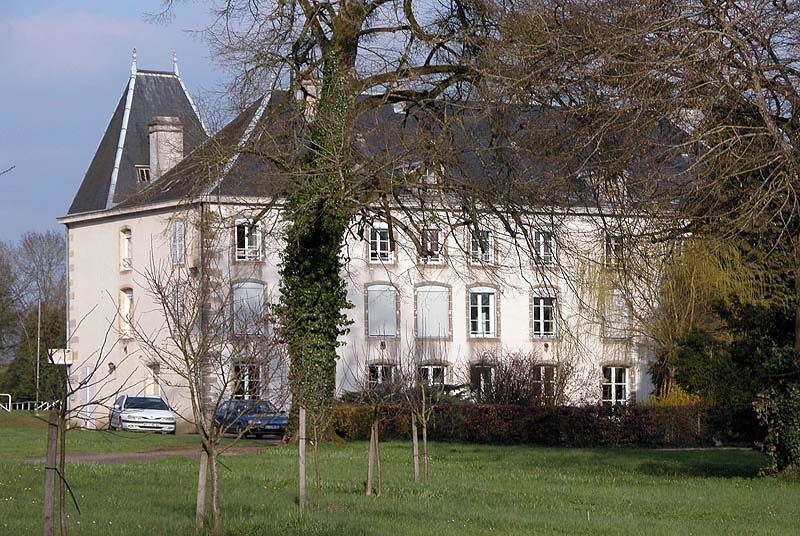 CHATEAU DE CORGIRNON