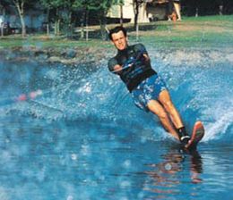 Club Motonautique du lac de Sainte-Hélène, à Bujaleuf