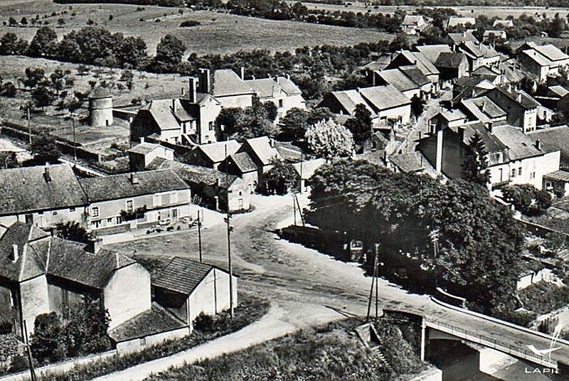 CHATEAU DE ROLAMPONT
