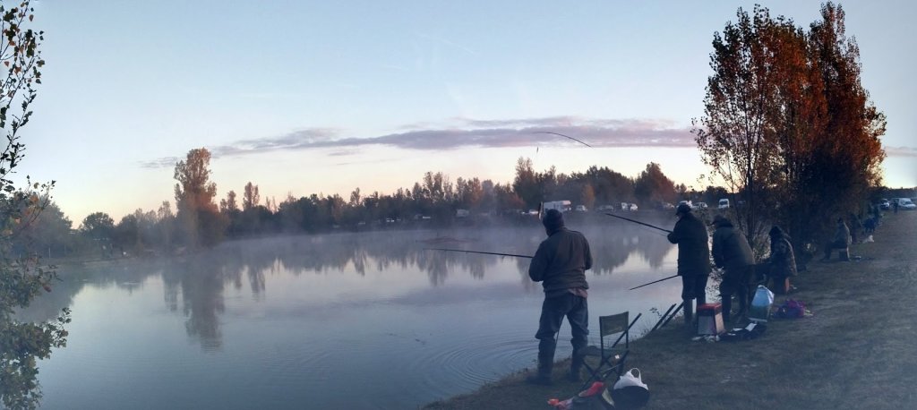 LAC DU CENTRE EQUESTRE MARCAIS