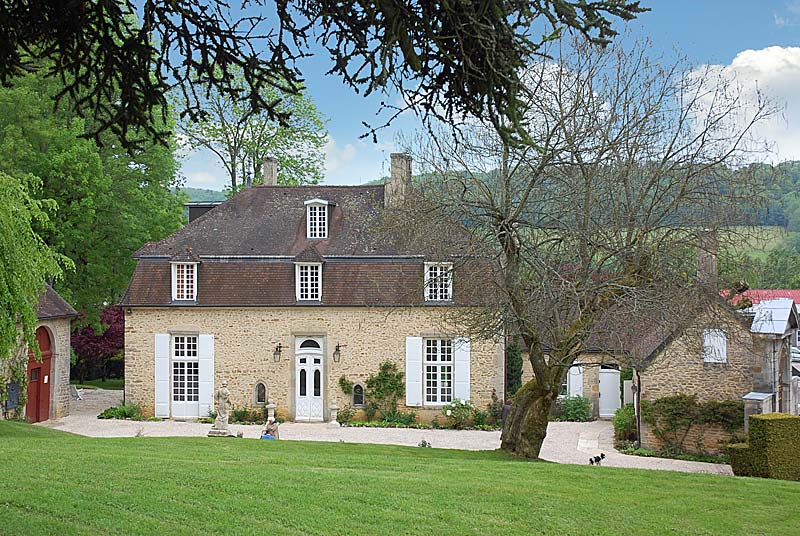 CHATEAU XVIIIe SIECLE DE LONGEAU