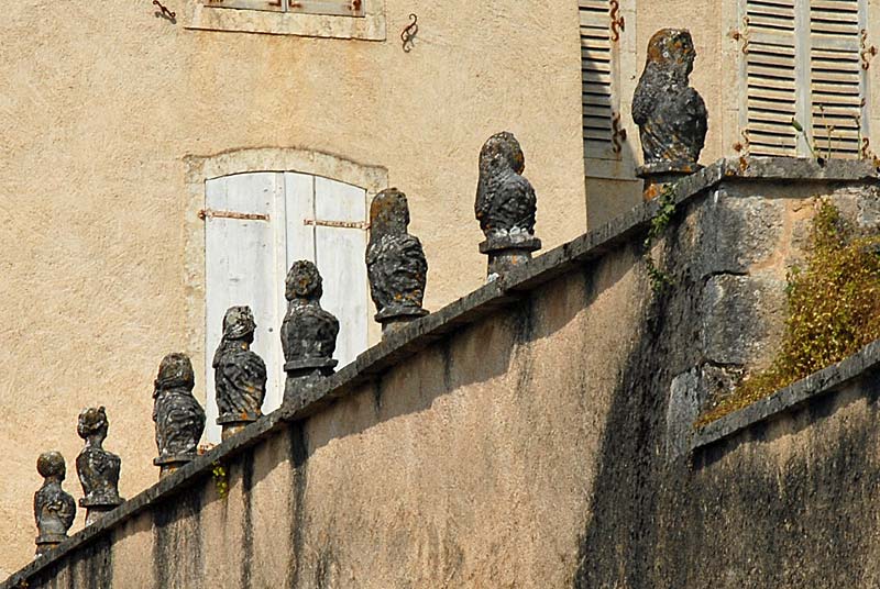 MAISON FORTE DE RIVIERE-LES-FOSSES