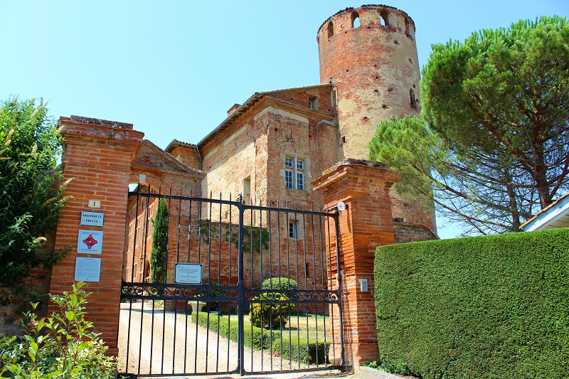 CHÂTEAU DE LAUNAC