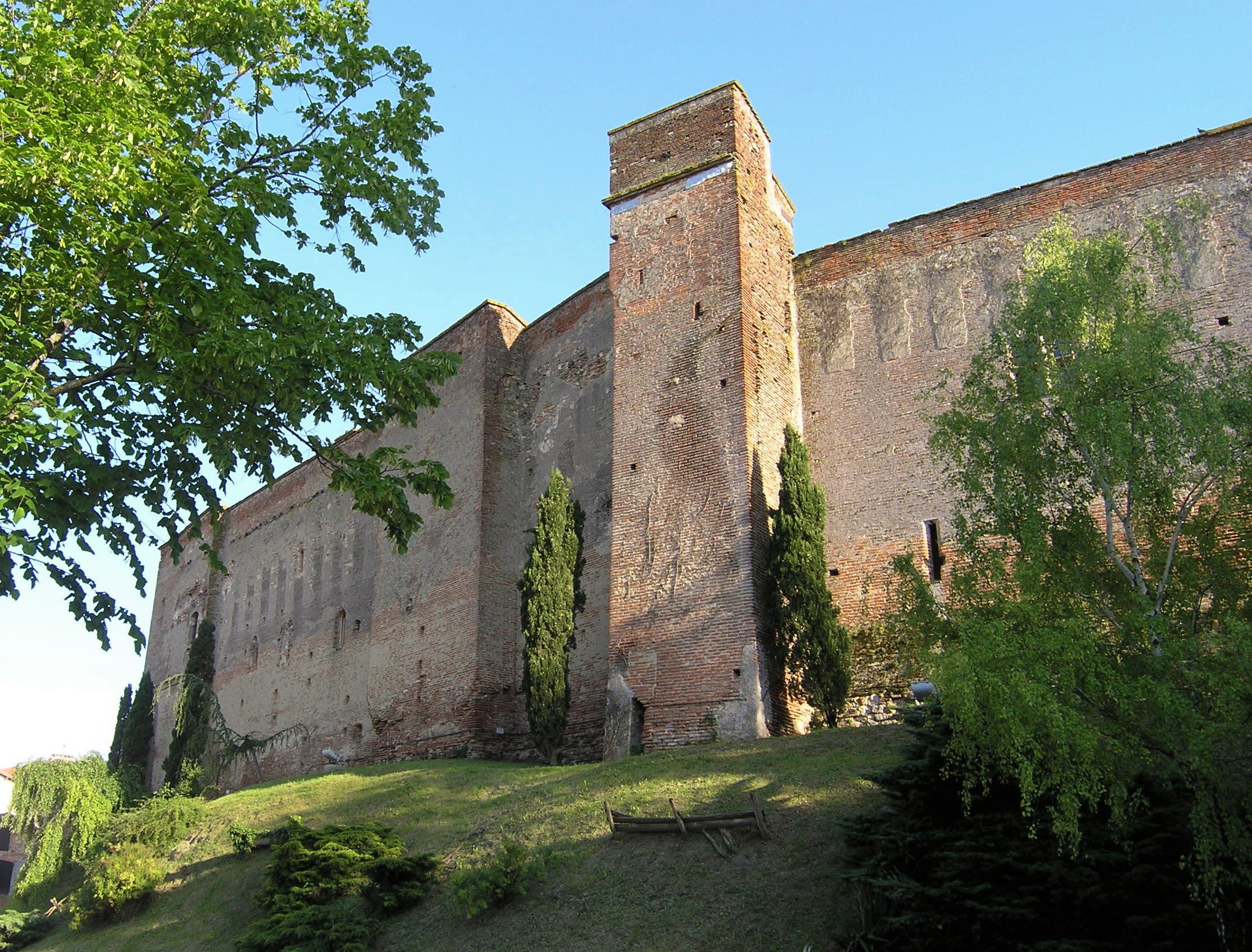 LA CITADELLE, LE CHÂTEAU DE LA VERTE FEUILLE