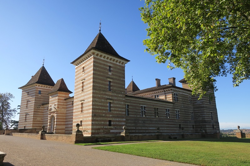 CHÂTEAU DE LARÉOLE