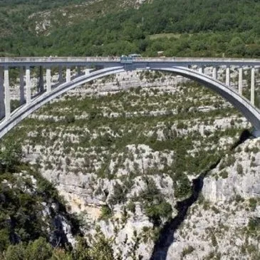 Saut à l’Élastique au Pont de l'Artuby dans le Verdon
