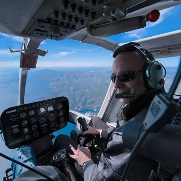 Baptême en Hélicoptère - Survol des Calanques de Marseille