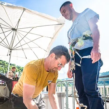 Saut à l'élastique au Pont de Ponsonnas près de Grenoble