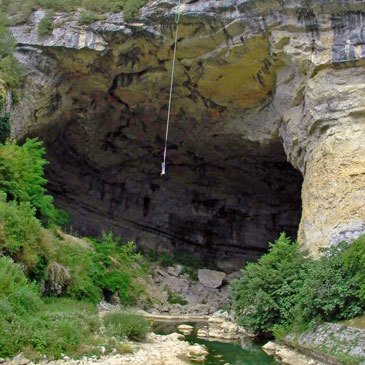Saut à l'élastique près de Foix - Grotte du Mas d'Azil