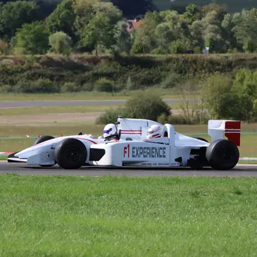 Bapteme en Formule 1 sur le Circuit de Barcelone