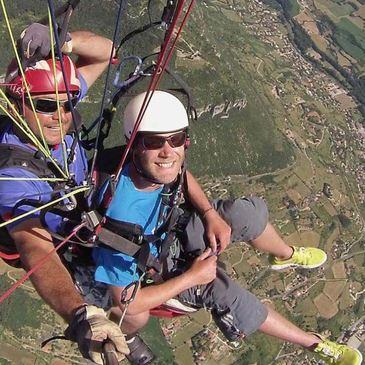 Baptême de Voltige en Parapente au Viaduc de Millau