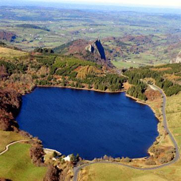 Baptême en Hélicoptère - Survol des Volcans d'Auvergne