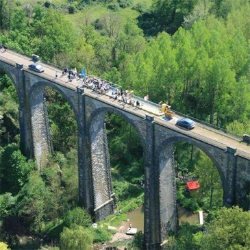 Saut à l'élastique au Viaduc de Coquillau en Vendée