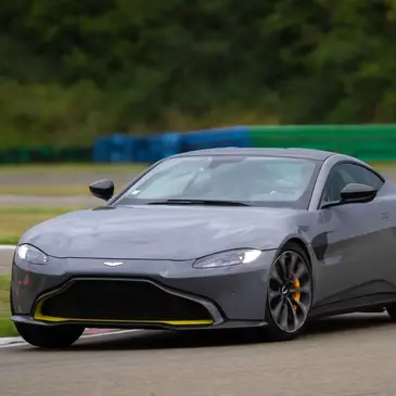 Coffret Pilotage Aston Martin - Circuit de Dreux