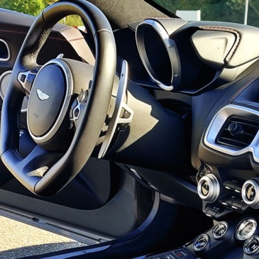 Coffret Pilotage Aston Martin - Circuit de Mettet