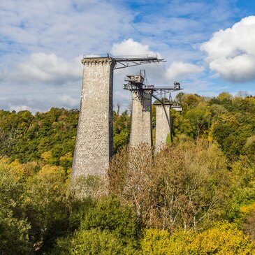 Saut à l'élastique au Viaduc de la Souleuvre en Normandie
