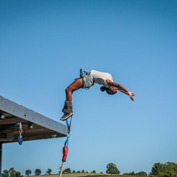 Saut à l'élastique au Viaduc de la Souleuvre en Normandie