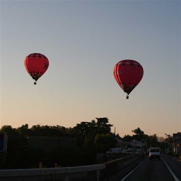 Vol en Montgolfière près d'Albi- Survol de Cordes-sur-Ciel