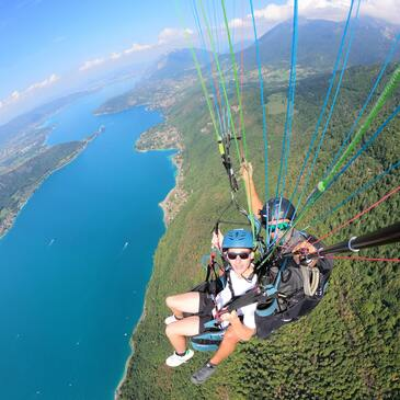 Baptême en Parapente - Survol du Lac d'Annecy