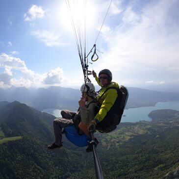 Baptême en Parapente - Survol du Lac d'Annecy