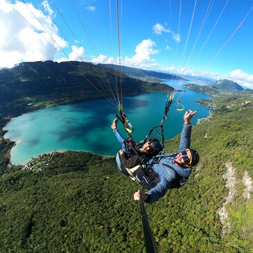 Baptême en Parapente - Survol du Lac d'Annecy