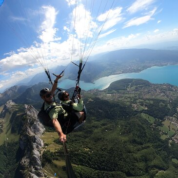 Baptême en Parapente - Survol du Lac d'Annecy