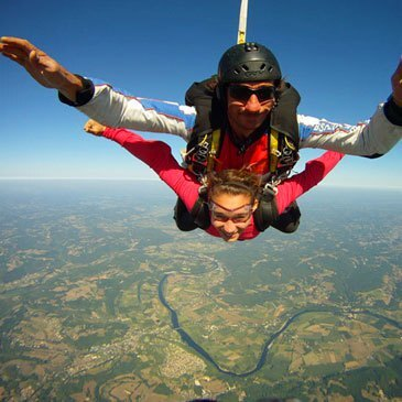Saut en Parachute Tandem à Sarlat