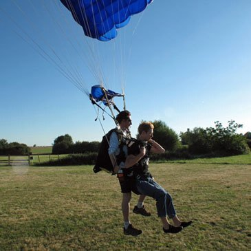 Saut en Parachute Tandem à Sarlat