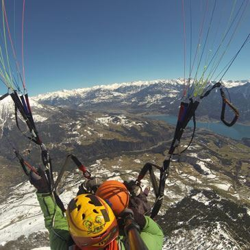 Baptême en Parapente à Réallon en Hiver