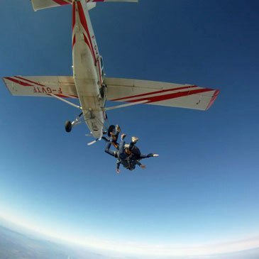 Saut en Parachute Tandem à Saint-Florentin