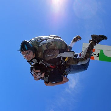 Saut en Parachute Tandem à Saint-Florentin