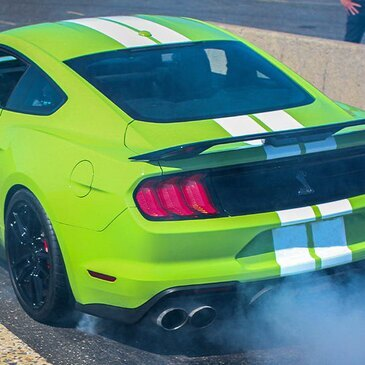 Pilotage Mustang Shelby GT500 - Circuit de Pont-l'Évêque