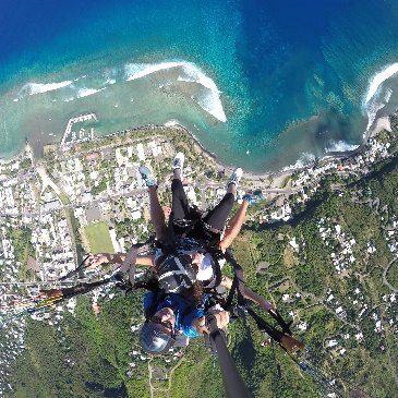 Baptême de Voltige en Parapente à Saint-Leu à La Réunion