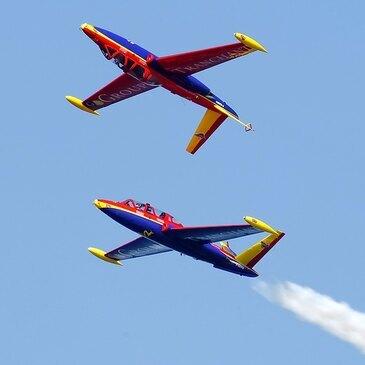 Vol en avion de chasse Fouga Magister à Paris