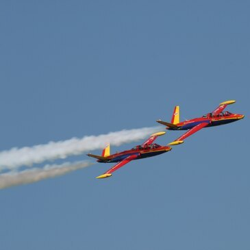 Vol en avion de chasse Fouga Magister à Paris