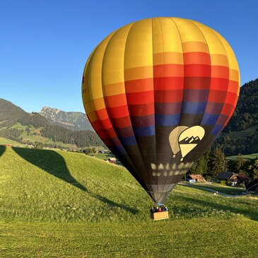 Vol en Montgolfière entre les Lacs Léman et Neuchâtel en Suisse
