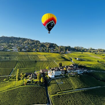 Vol en Montgolfière entre les Lacs Léman et Neuchâtel en Suisse
