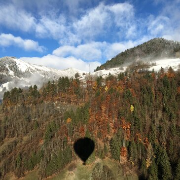 Vol en Montgolfière entre les Lacs Léman et Neuchâtel en Suisse