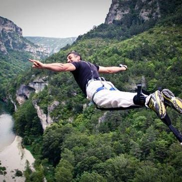 Saut à l'élastique proche de Saint-Étienne