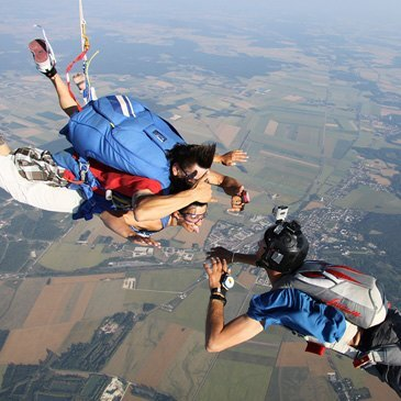 Saut en Parachute Tandem à Niort