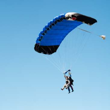 Saut en Parachute à Mimizan dans les Landes