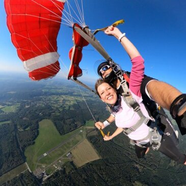 Saut Parachute en Tandem à Spa