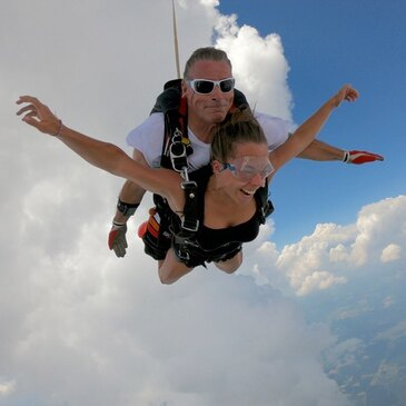 Saut Parachute en Tandem à Spa