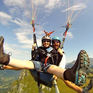 Baptême en Parapente près de Lausanne en Suisse