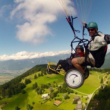 Baptême en Parapente près de Lausanne en Suisse