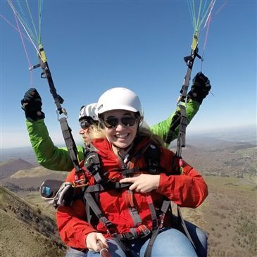 Baptême de l'air en Parapente à Orcines - Les volcans d'Auvergne