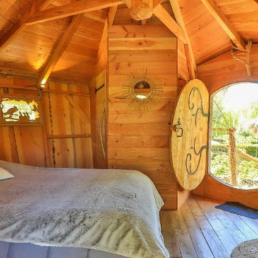 Cabane dans les Arbres à l'Isle-sur-La-Sorgue